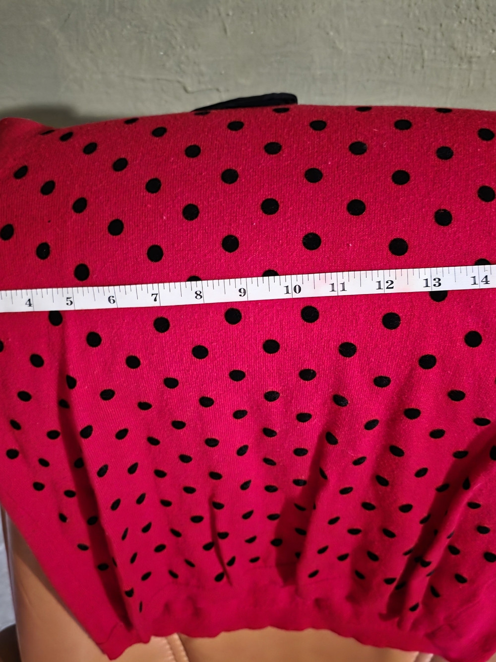 Cute Rockabilly Red Polka Dot Sweater with Black Peter Pan Collar - Picture 5 of 7
